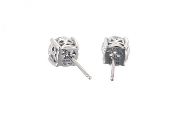 Timeless Elegance: Platinum Plated Swarovski Zirconia Stud Earrings ?✨