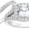 Swarovski Zirconia Halo Ring – Timeless Elegance in Platinum-Plated Sterling Silver 💎