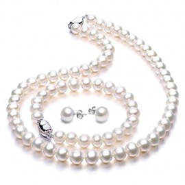 Freshwater Cultured Pearl Necklace Set Includes Stunning Bracelet
