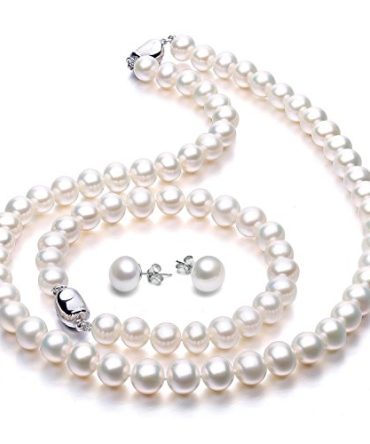 Freshwater Cultured Pearl Necklace Set Includes Stunning Bracelet