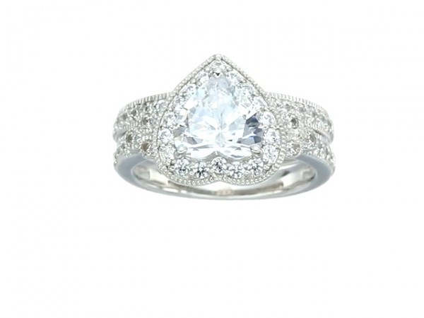 Platinum-Plated Sterling Silver Swarovski Zirconia Heart Antique Ring