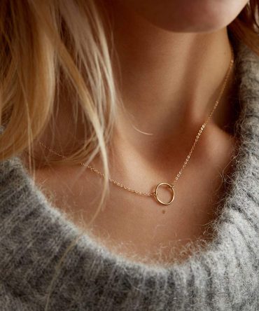 Simple Gold Choker with Disc Pendant Dainty Circle Necklace